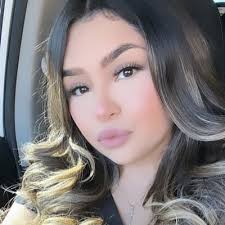 Julie Ruby Lopez† (@_juleezy)