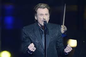 Découvrez la biographie de david hallyday, ainsi que des anecdotes, des citations de david hallyday, des livres, des photos et vidéos. Johnny Hallyday Son Petit Fils Cameron Est Son Sosie Le Beau Jeune Homme De 16 Ans