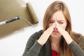 Boya kokusuna uzun süre maruz kaldığınızda, baş ağrısına ve hatta baş dönmesine neden olabilirler. Odadan Boya Kokusu Nasil Giderilir Bir Apartman Dairesinde Veya Evde Tadilattan Sonra Boya Kokusundan Hizla Nasil Kurtulur Mobilya Ve Giysilerdeki Kokular Nasil Giderilir