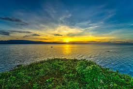 Birdsong is beautiful, but it is almost impossible for the human ear to distinguish the wealth of hidden notes and melodies. The Beauty Of North Maluku Part 13 Weda Hidden Beauty Waiting To Be Revealed By Arif Rudiana Photoblog