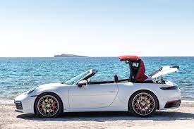 The 911 cabriolet comes with a long list of standard features. 2020 Porsche 911 Cabriolet S Soft Top Brings Coupe Like Looks And Comfort Carscoops