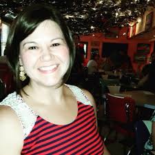 Lacey Abraham (@laceyabe)