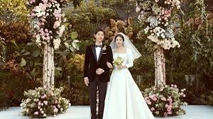 See the Official Photos from Song Joong Ki and Song Hye Kyos Wedding -  Preen.ph