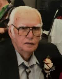 Kenton Horton's Instagram, Twitter & Facebook