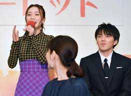新聞来たの並べてたら大島優子と林遣都結婚はおめでたいなー ️ ️ ️ ひとりやのにふつうにえ!. M8wncrdsyxzbpm
