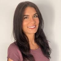 Emily Suter's Instagram, Twitter & Facebook