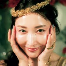 アルティーダ ウードの新しいミュージアムに「say hi!」