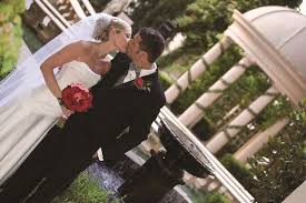 Guide To Planning A Las Vegas Honeymoon Vegas Honeymoon Vegas Wedding Las Vegas Honeymoon