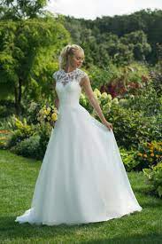 Maybe you would like to learn more about one of these? Weisses Brautkleid Im Prinzessschnitt Mit Spitze Hochgeschlossen Von Sweetheart Modell 11007 Heiraten Mit Braut De