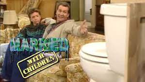 When al decides to build his own bathroom, he decides to bring home a ferguson, saying that when he was growing up, he promised himself that he would have a toilet bowl just like his dad did. Al Bundy Ferguson Klo Youtube