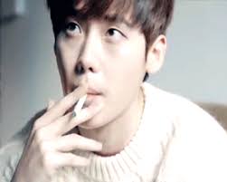 Celebridades Coreanas Que Fumam Kpop Amino
