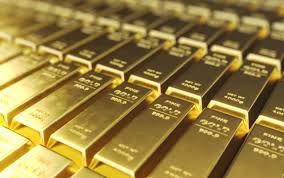 08 04 2020 Gold Hits 2 000 For The First Time In History As Dollar Extends Declines Today Gold Price Gold Price Gold Investments