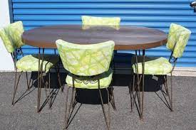 Measures 990mm dia closed, 1400 mm long fully extended. 1960 S Kitchen Table With 4 Chairs 1960s Kitchen Vintage Kitchen Kitchen Chairs