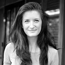 Breaking in: Over 100 Product Designers Reveal How to Build a Portfolio  That Will Get You Hired : Horozic, Amina: Amazon.de: Books