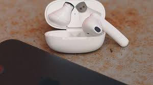 In diesem video erkläre ich euch woran ihr die fakes erkennen könnt und ob es sich lohnt fakes zu. Fake Apple Airpods Gibt Es Gute Empfehlungen