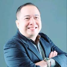 Kenneth Glanton's Instagram, Twitter & Facebook