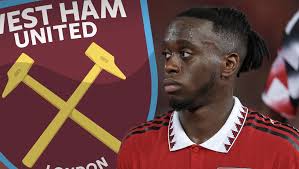 Aaron Wan-Bissaka to West Ham deal agreed in principle; player's green  light required