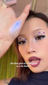 The little liner that delivers big impact. 🪄 Our Epiphany Glow Melt-On  Eyeliner in shade 'Solaris' is the easiest upgrade to your smokey eye. This  color-shifting gel liner adds a molten flash