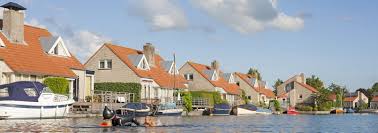 Diese wohnungen sind bereits für 4 personen verfügbar. Ferienhaus Am Wasser In Holland Mieten Villapark Langweer Friesland