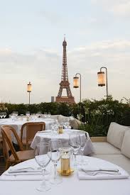 9 Nouveaux Restaurants Ou Dejeuner Et Diner Cet Automne A Paris Meilleur Restaurant Paris Vacances De Reve Restaurants