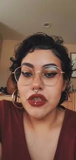 Tamara Rouse's Instagram, Twitter & Facebook