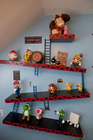 Ambiance Geek Assuree Avec Ces 38 Idees Entre Deco Insolite Et Originalite Deco Gamer Decoration Jeux Video Salles De Jeux Videos