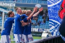 Raste i pausen – så startet festfotballen for Molde