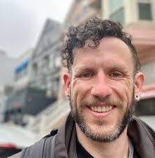 Mac Bowles's Instagram, Twitter & Facebook