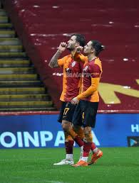İrfan can kahveci bir süredir galatasaray ve fenerbahçe arasında gidip geliyordu. Irfan Can Kahveci Galatasaray A Taylan Antalyali Ve Ogulcan Caglayan Sinyali Verdi Galatasaray Gs Haberleri