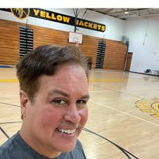 Hi all can someone tell me if this is original? It came in a lot ….