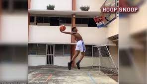 Francis lopez hammers a 2 handed dunk, helps ateneo over ust. Lebron Lopez With The Lbj Dunk