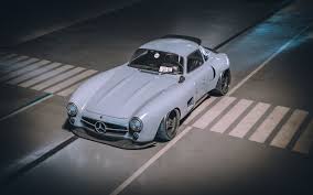 That made the 300 sl the fastest production car of its day. Virtuelles Tuning Mercedes Benz 300 Sl Gullwing Was Ware Wenn Mercedes Benz 300 Sl Im Stance Look Performance Mercedes Fans Das Magazin Fur Mercedes Benz Enthusiasten