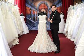 Maybe you would like to learn more about one of these? Uwe Herrmann Weiss Um Das Besondere Kleid Bridal Times