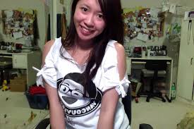 Hope you enjoy this quick and easy diy. Cut Out Shoulders With Bows How To Cut Up Your T Shirt Salinabear Youtube