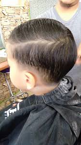 Jika kamu memimpikan rambut dipotong orang lain, ini disebut menggambarkan kecemasanmu. Fesyen Gq Style Kedai Gunting Rambut Stadium Selayang Facebook