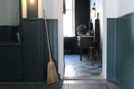 That would look pretty good with a white chair rail. Chair Rails Picture Rails And Wainscoting A Remodeling 101 Guide