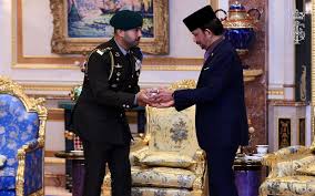 She is the third daughter of sultan iskandar of johor with his first wife. Bernama Johor Crown Prince Presents Award Letter To Sultan Of Brunei