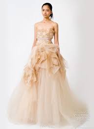 Vera Wang Spring 2011 Wedding Gowns Wedding Inspirasi New Wedding Dresses Vera Wang Bridal Wedding Dress Champagne