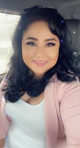 Daisy Mendoza's Instagram, Twitter & Facebook