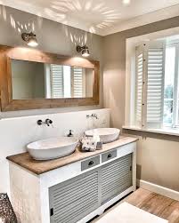 Noch Schnell Ins Bad Huschen Und Mich Bereit Machen Fur Den Elternabend In Der Schule Ich Wunsch Euch Einen Schonen Aben Bathroom Vanity Vanity Bathroom