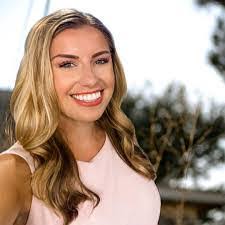 Kelly Antonacci's Instagram, Twitter & Facebook