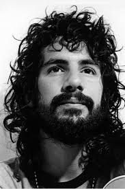 Música satisfaz nossa fome por beleza, diz Cat Stevens, que é relançado com  luxo