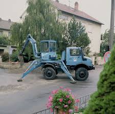 Mb Unimog Excavator Unimog Mercedes Unimog Mercedes Benz Trucks