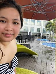 Hotels near KD with walking distance or shuttle options?