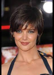 Katie Holmes Cheveux Courts Frange Cheveux Courts Coupe De Cheveux Courte
