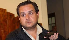 Bariloche: quién se beneficia si el intendente Walter Cortés extiende la  concesión del transporte urbano