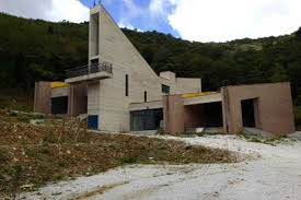 Administratively, it is a frazione of the comune of stazzema, in the province of lucca. Monumento A Sant Anna Di Stazzema Lu Isotex Cement Wood Blocks And Floor Slabs