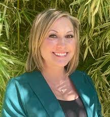 Danielle Triche's Instagram, Twitter & Facebook