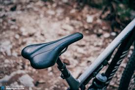 Canyon Neuron Al 7 0 Im Test Ein Richtig Gutes Bike Zu Einem Richtig Fairen Preis Enduro Mountainbike Magazine
