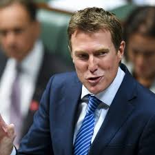 Porter attacks Shorten over attending Huang Xiangmo's daughter's wedding